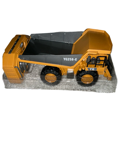 YI GONG RC Dump Truck Toy – 9 Channel Remote Control (Open Box)