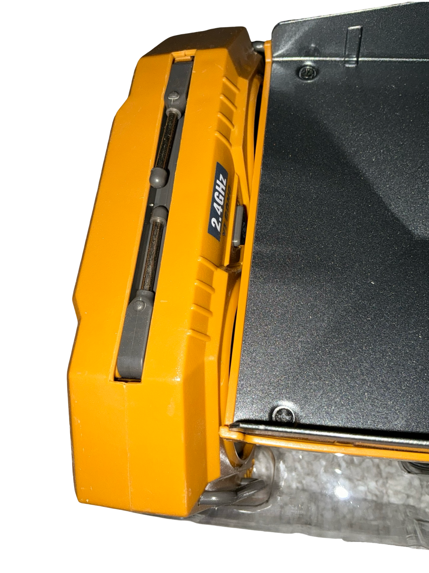 YI GONG RC Dump Truck Toy – 9 Channel Remote Control (Open Box)